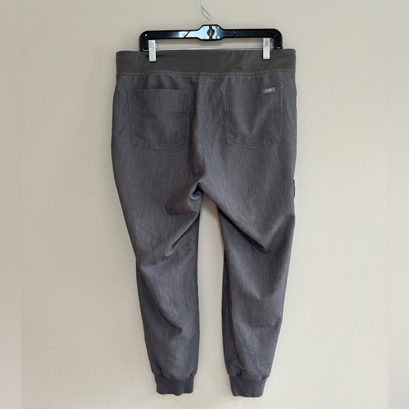 FIGS Zamora Jogger Scrub Pants Gray #1602, size LP - Picture 2 of 9